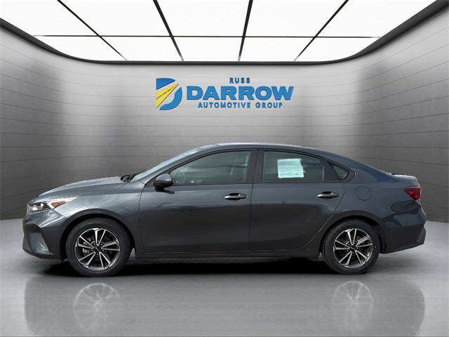 2023 Kia Forte LXS photo 2