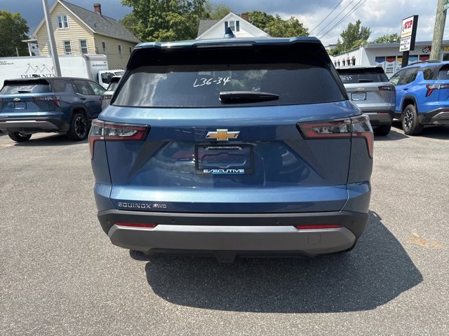 2026 Chevrolet Equinox LT photo 4