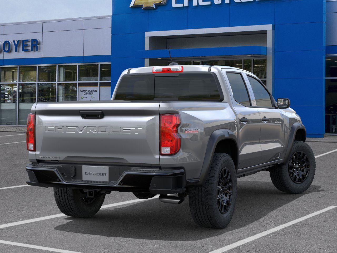 2026 Chevrolet Colorado Trail Boss photo 2