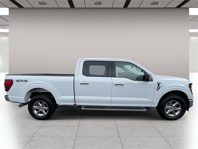 2024 Ford F-150 XLT photo 2