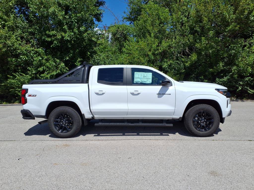 2025 Chevrolet Colorado Z71 photo 16