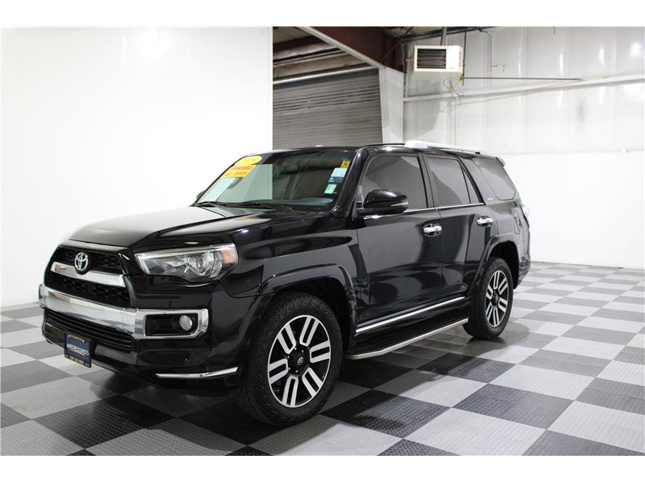 2015 Toyota 4Runner SR5 Sport photo 4