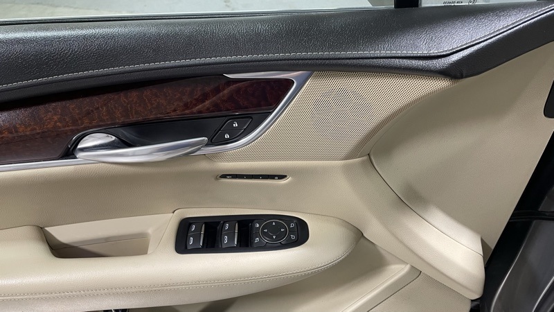 2019 Cadillac XT5 Luxury photo 21