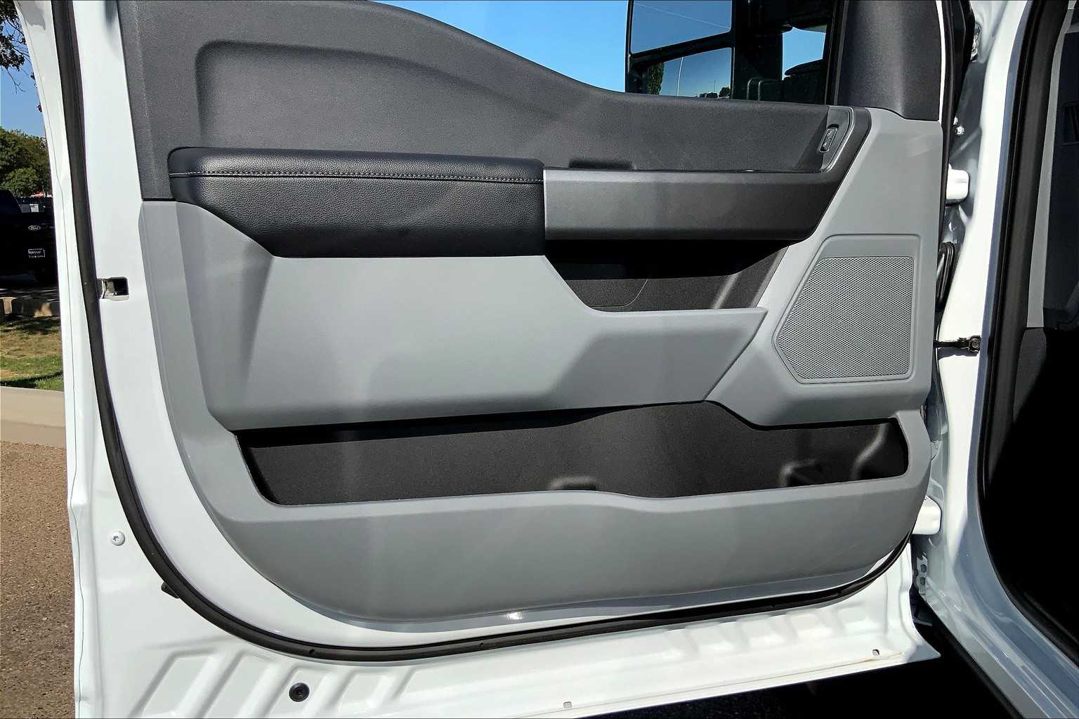 2025 Ford F-250 XLT photo 10