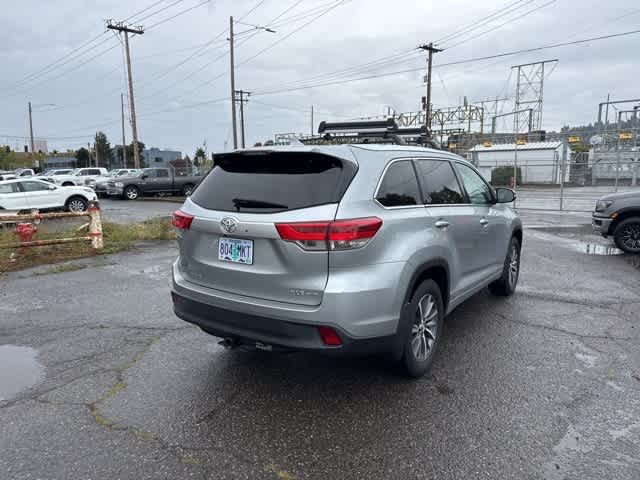 2018 Toyota Highlander SE XLE photo 3