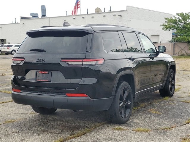 2023 Jeep Grand Cherokee Altitude photo 4
