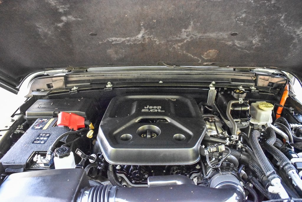 2022 Jeep Wrangler Unlimited Sahara 4xe photo 22