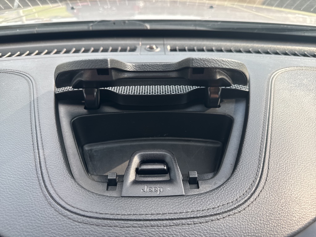2019 Jeep Cherokee Latitude photo 31
