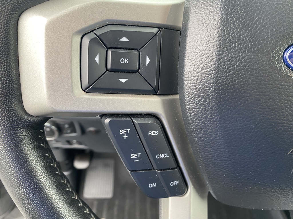 2022 Ford F-250 Lariat photo 13