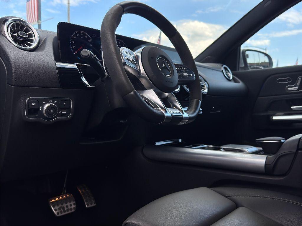 2022 Mercedes Benz GLA AMG 35 4MATIC photo 4