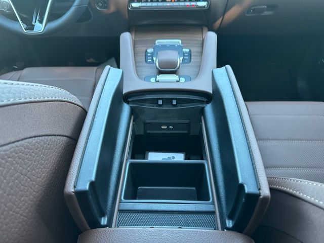 2026 Mercedes Benz GLS 450 4MATIC photo 40