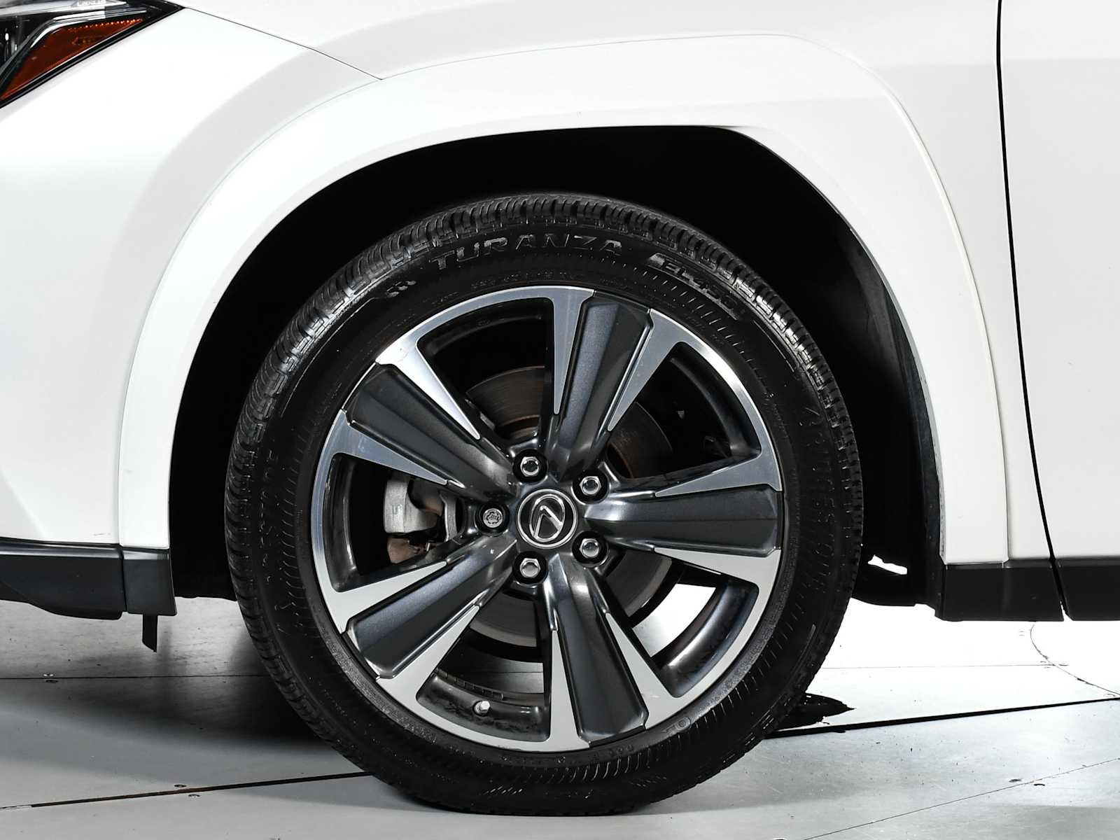 2022 Lexus UX 200 photo 4