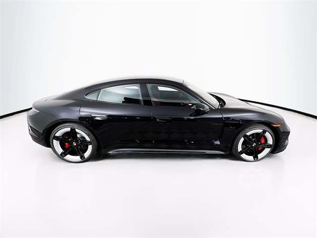 2026 Porsche Taycan GTS photo 8
