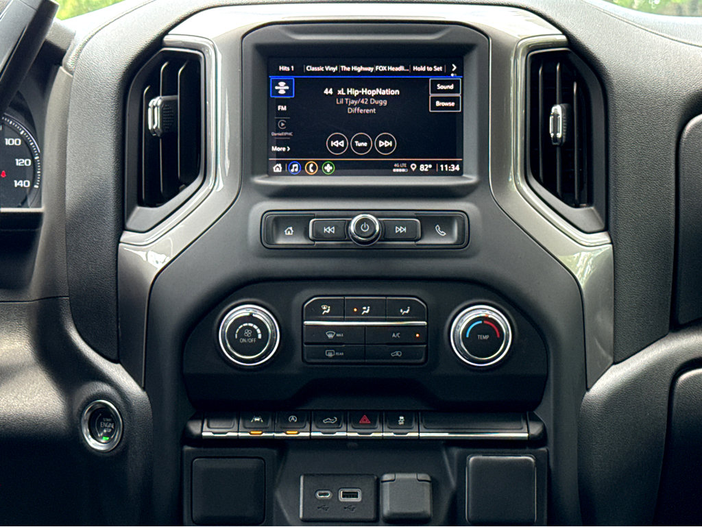 2023 Chevrolet Silverado 1500 Custom photo 5