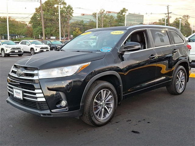 2017 Toyota Highlander XLE photo 4