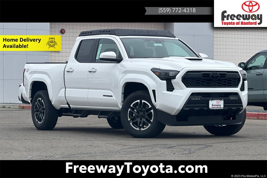 2026 Toyota Tacoma TRD Sport's photo