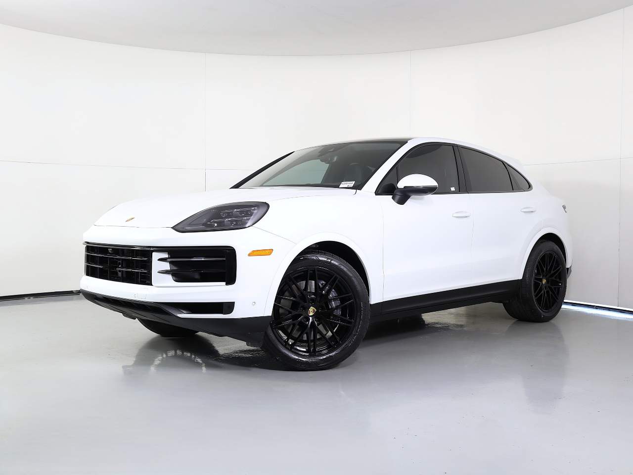2024 Porsche Cayenne Coup Base's photo