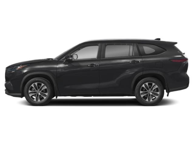 2025 Toyota Highlander XLE photo 3