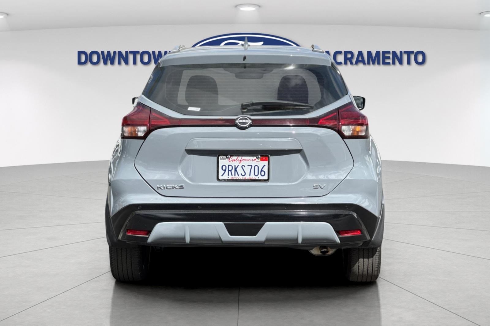2022 Nissan Kicks SV photo 7