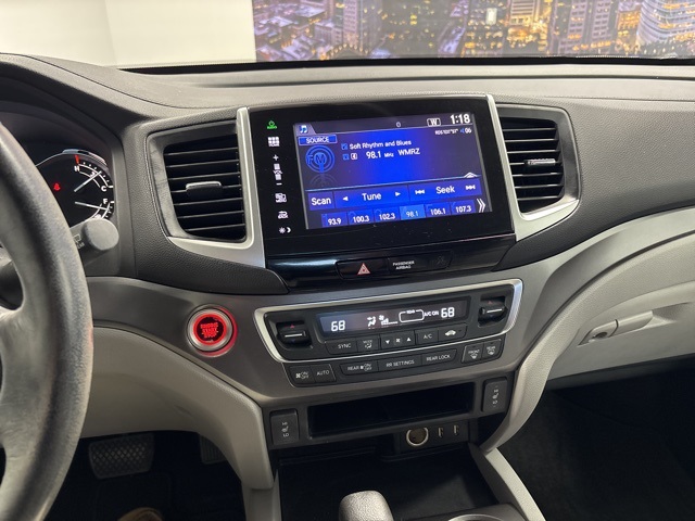 2016 Honda Pilot EX-L photo 14