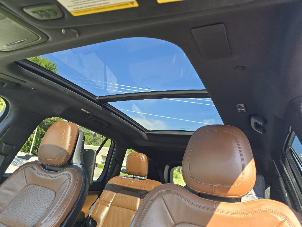 2021 Lincoln Aviator Grand Touring photo 6