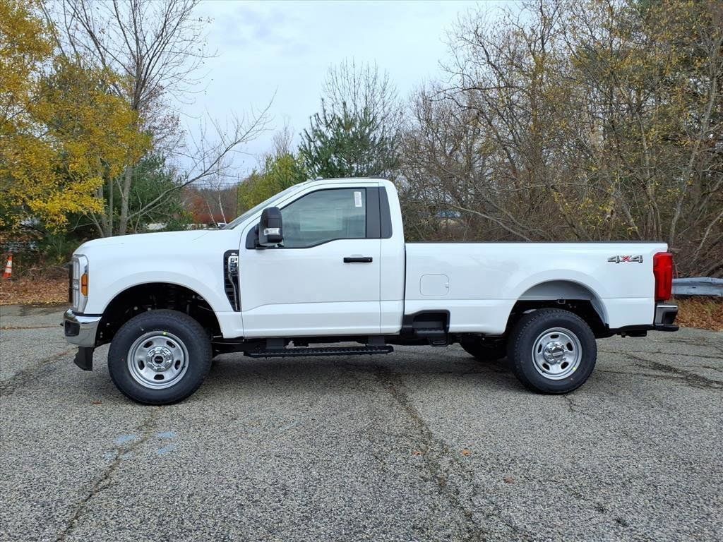 2026 Ford F-350 XL photo 4