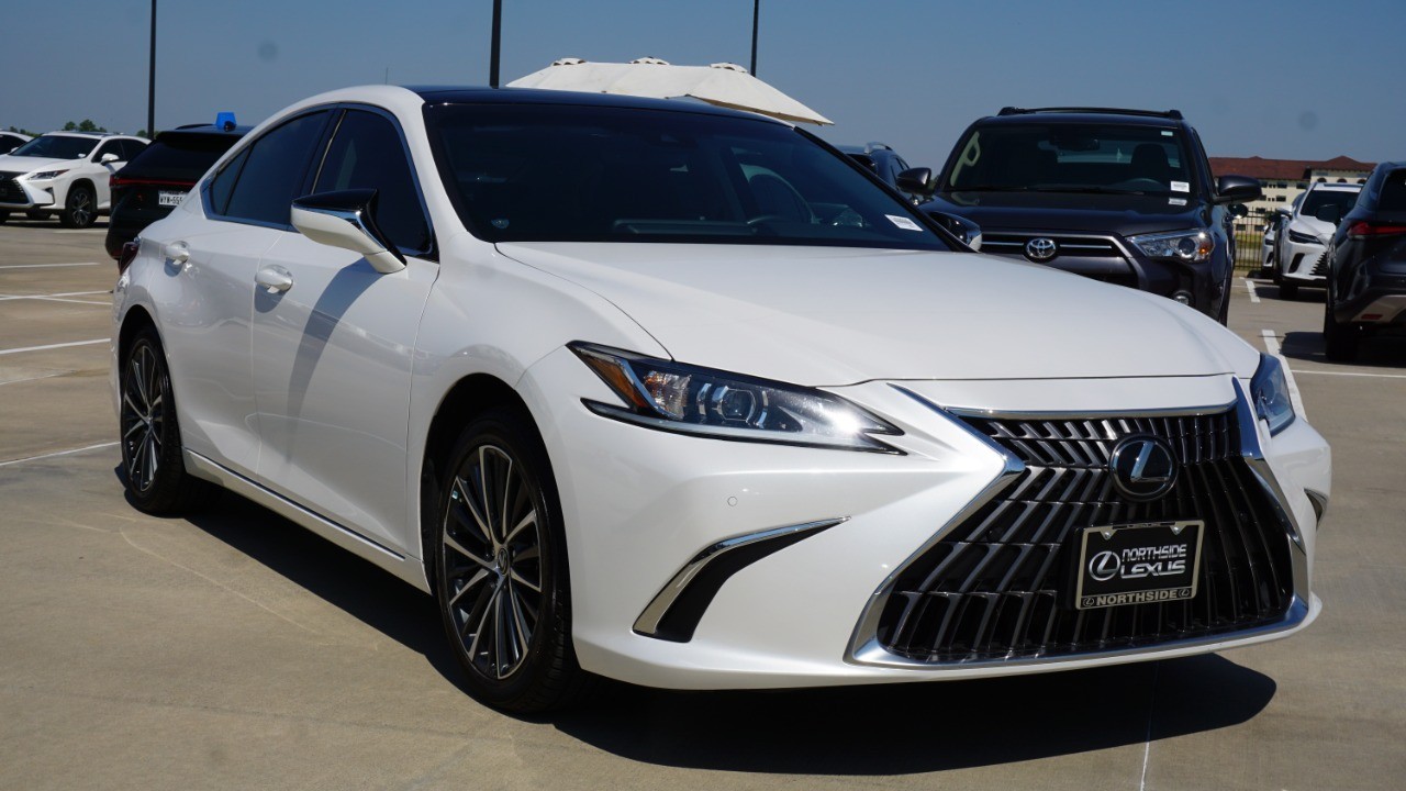 2023 Lexus ES 350 photo 3