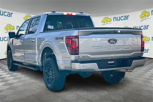 2025 Ford F-150 XLT photo 3