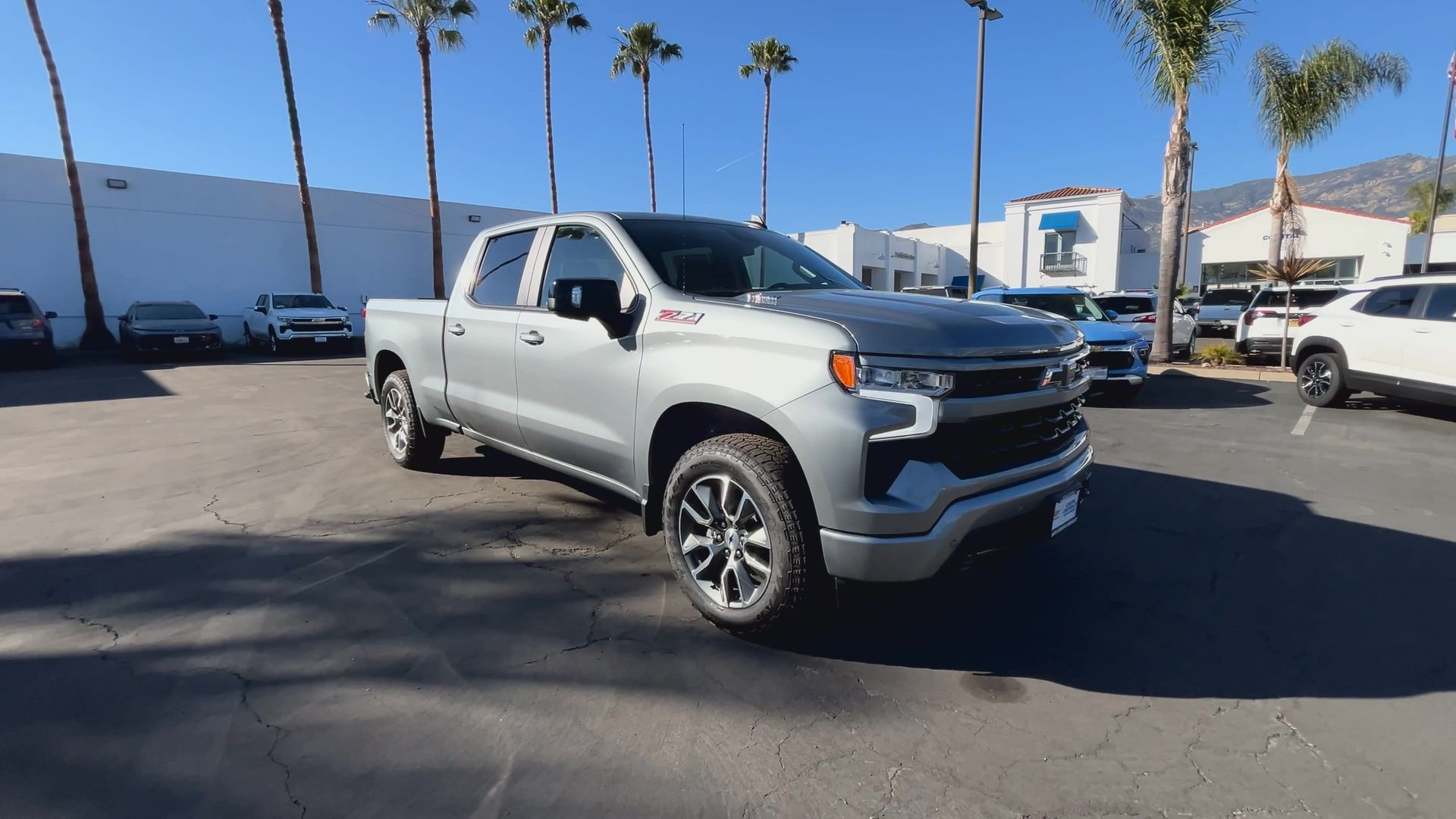 2025 Chevrolet Silverado 1500 RST photo 2