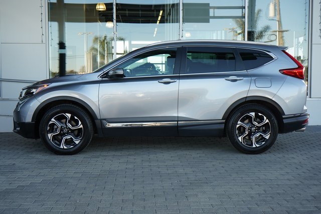 2017 Honda CR-V Touring photo 4