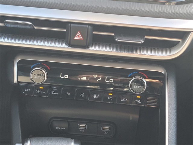 2022 Kia K5 GT-Line photo 22