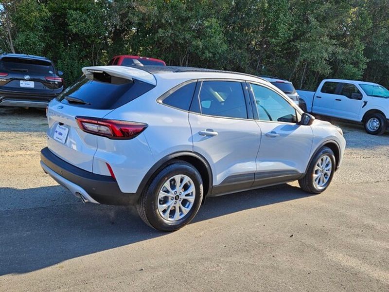 2025 Ford Escape Active photo 12