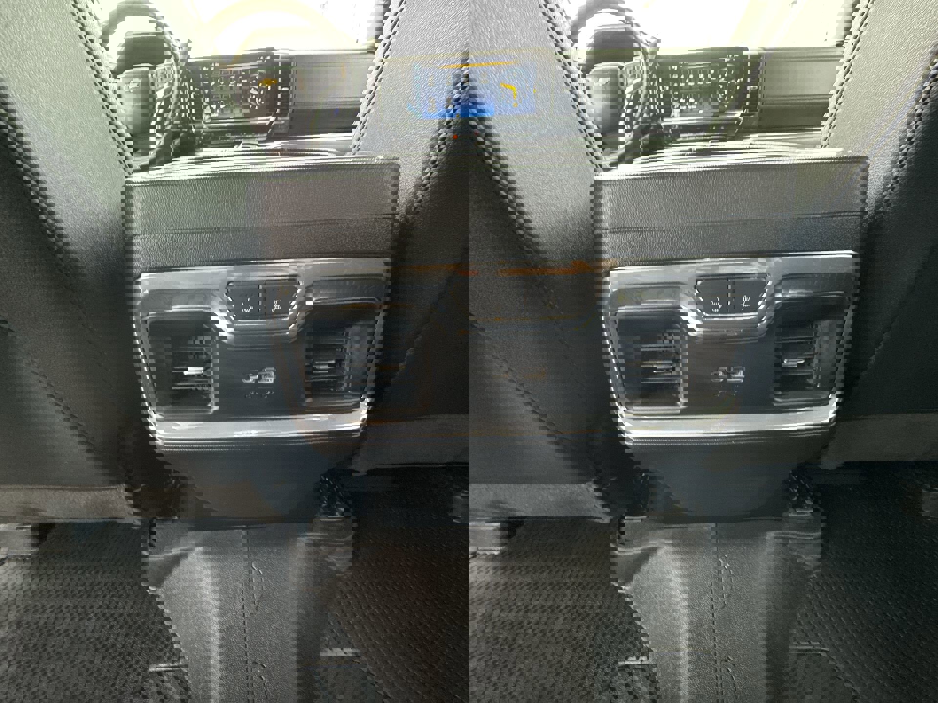 2024 Chevrolet Silverado 2500HD LTZ photo 21