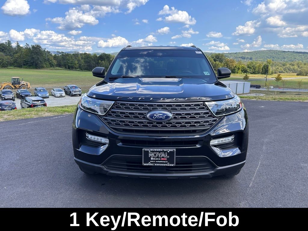 2021 Ford Explorer XLT photo 2