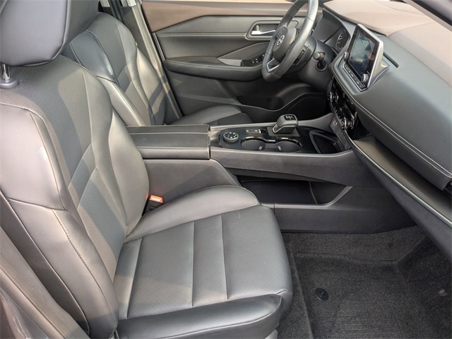 2023 Nissan Rogue SV photo 25