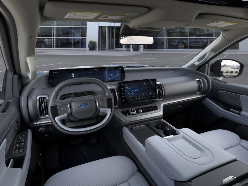 2025 Ford Expedition Platinum photo 8