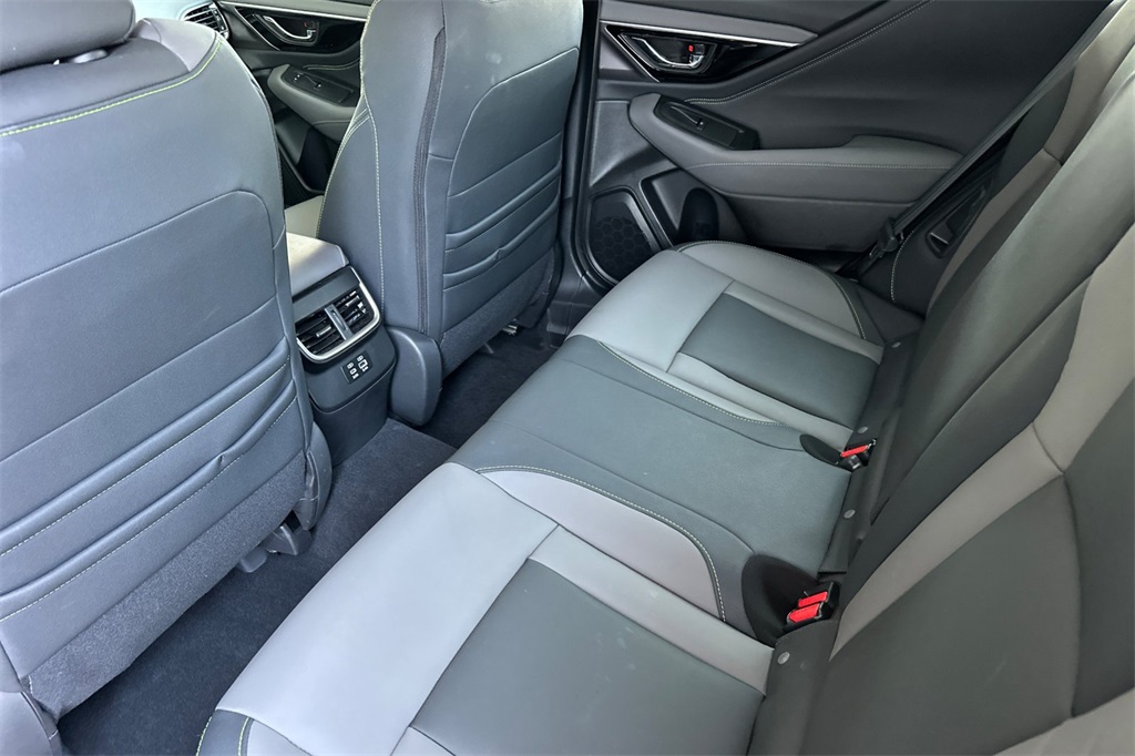 2025 Subaru Outback Onyx Edition photo 13