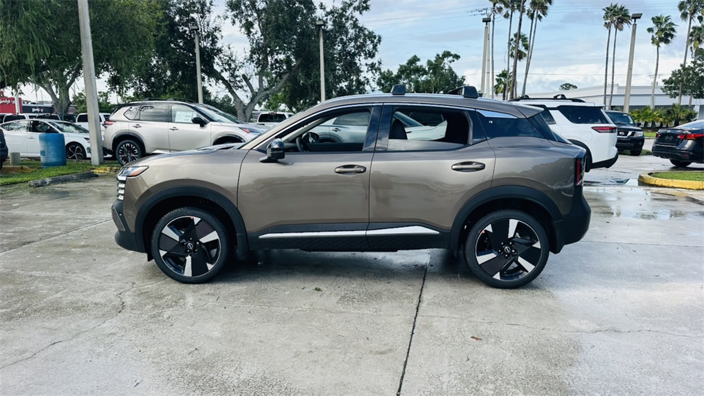 2026 Nissan Kicks SR photo 4