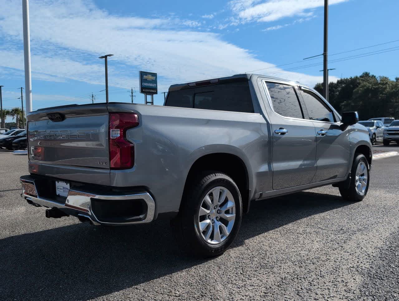 2024 Chevrolet Silverado 1500 LTZ photo 4
