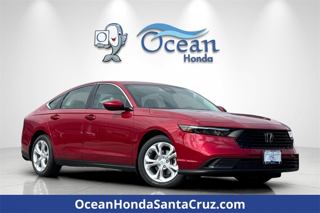 2025 Honda Accord LX's photo