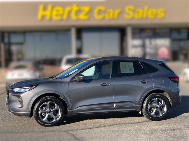 2024 Ford Escape ST-Line's photo