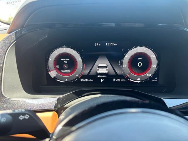 2023 Nissan Pathfinder Platinum photo 10
