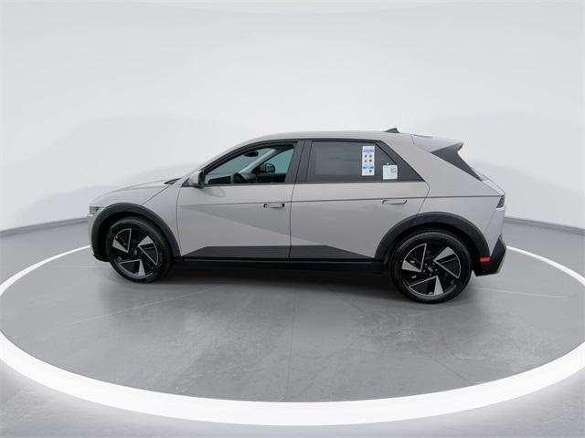 2025 Hyundai Ioniq 5 SE photo 5