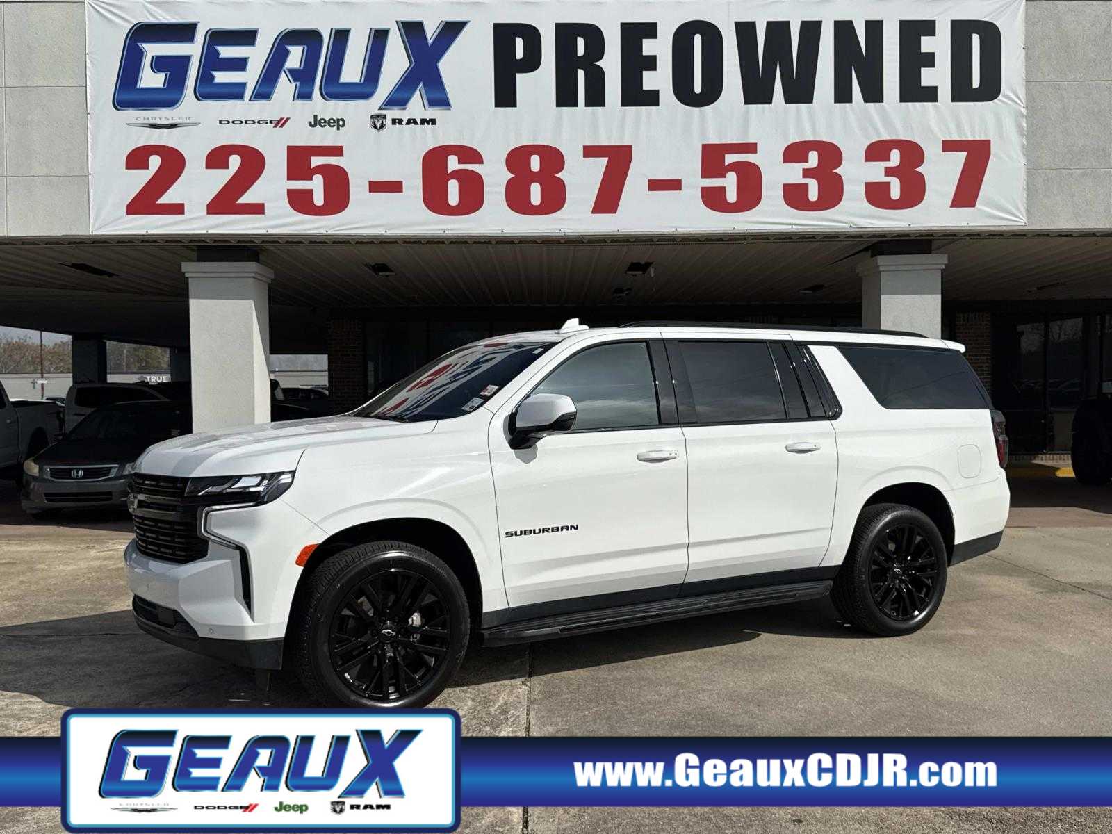 2023 Chevrolet Suburban RST's photo