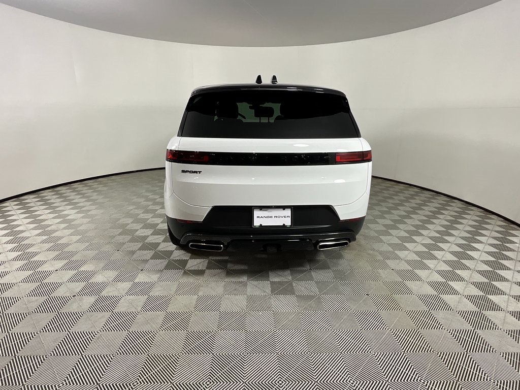 2024 Land Rover Range Rover Sport SE photo 3