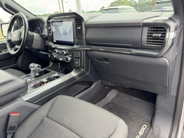 2022 Ford F-150 XLT photo 16