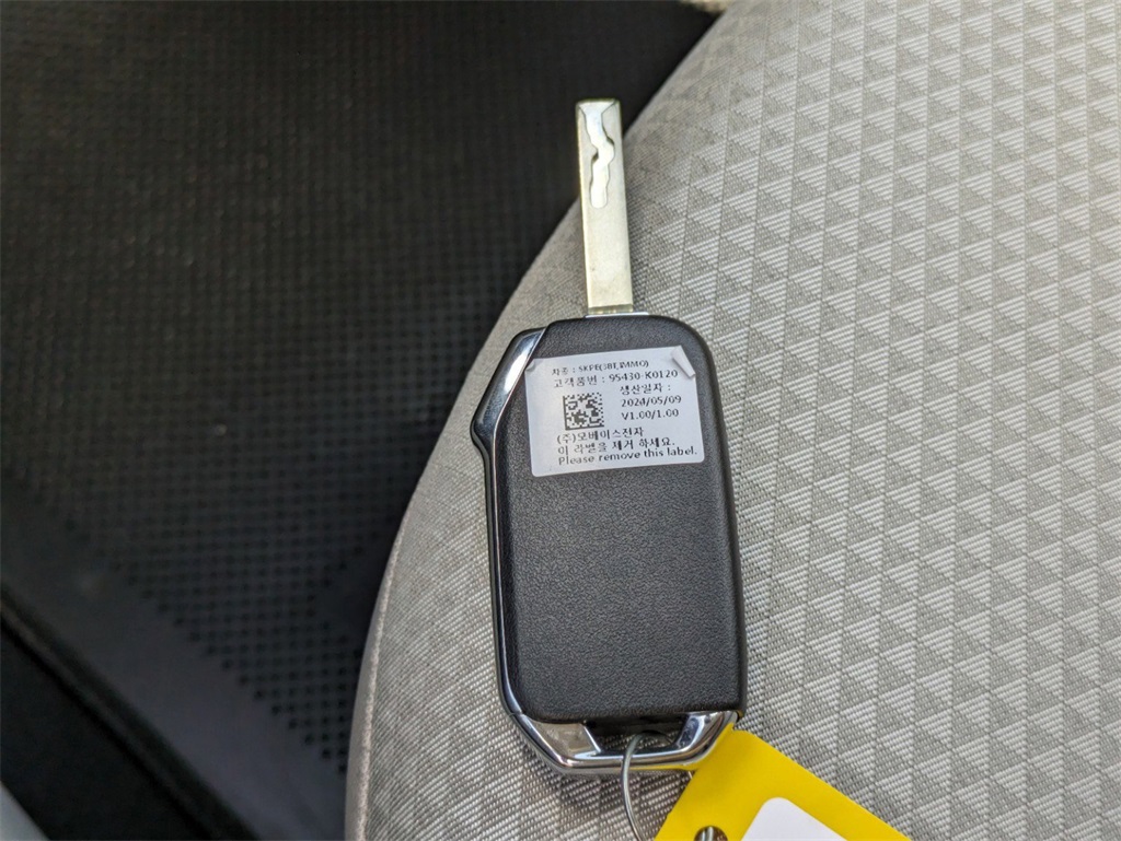 2025 Kia Soul LX photo 26