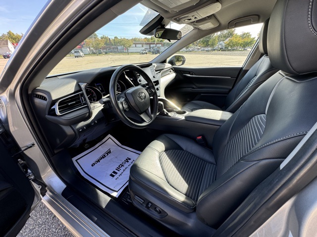 2024 Toyota Camry SE photo 7