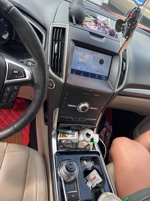 2020 Ford Edge Titanium photo 8