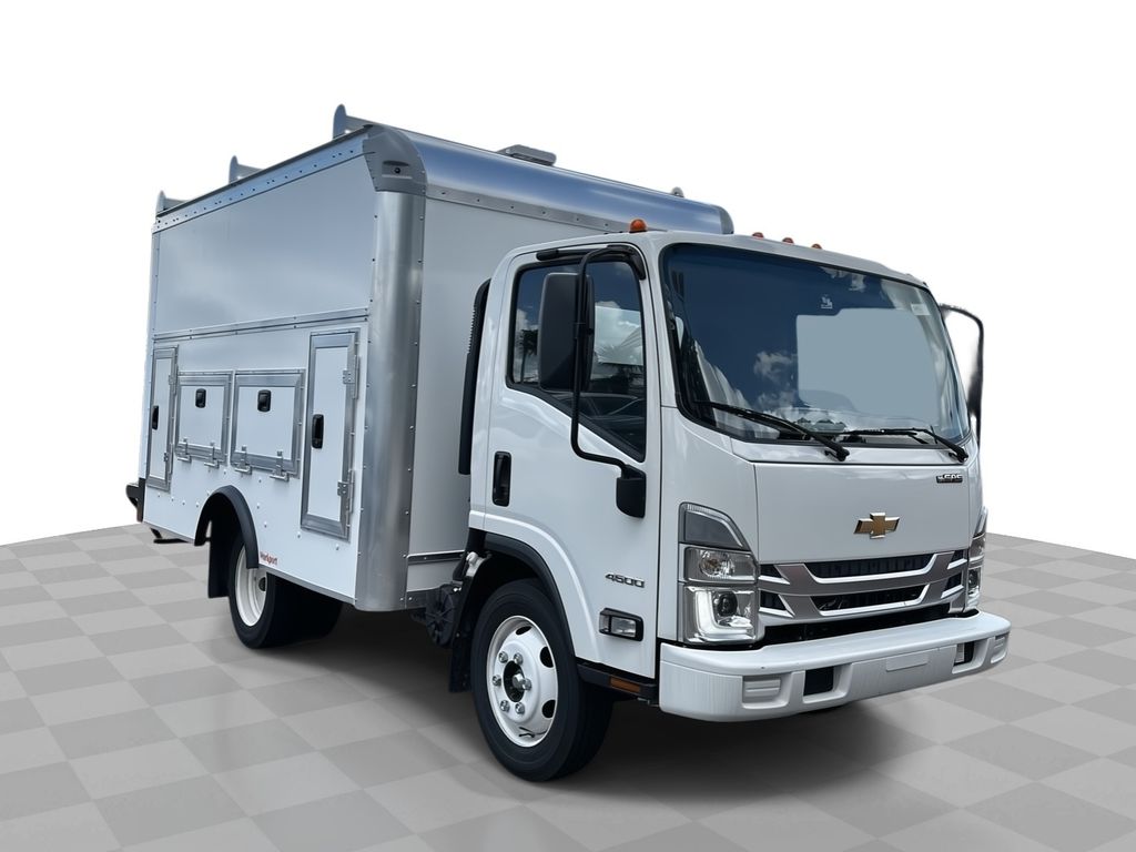 2024 Chevrolet Low Cab Forward Base's photo